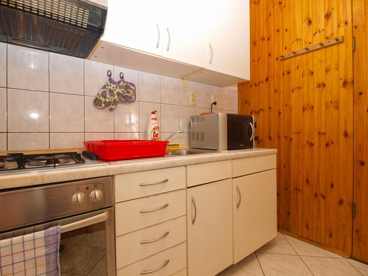 Apartments Mladen 1588 Пула Екстериор снимка