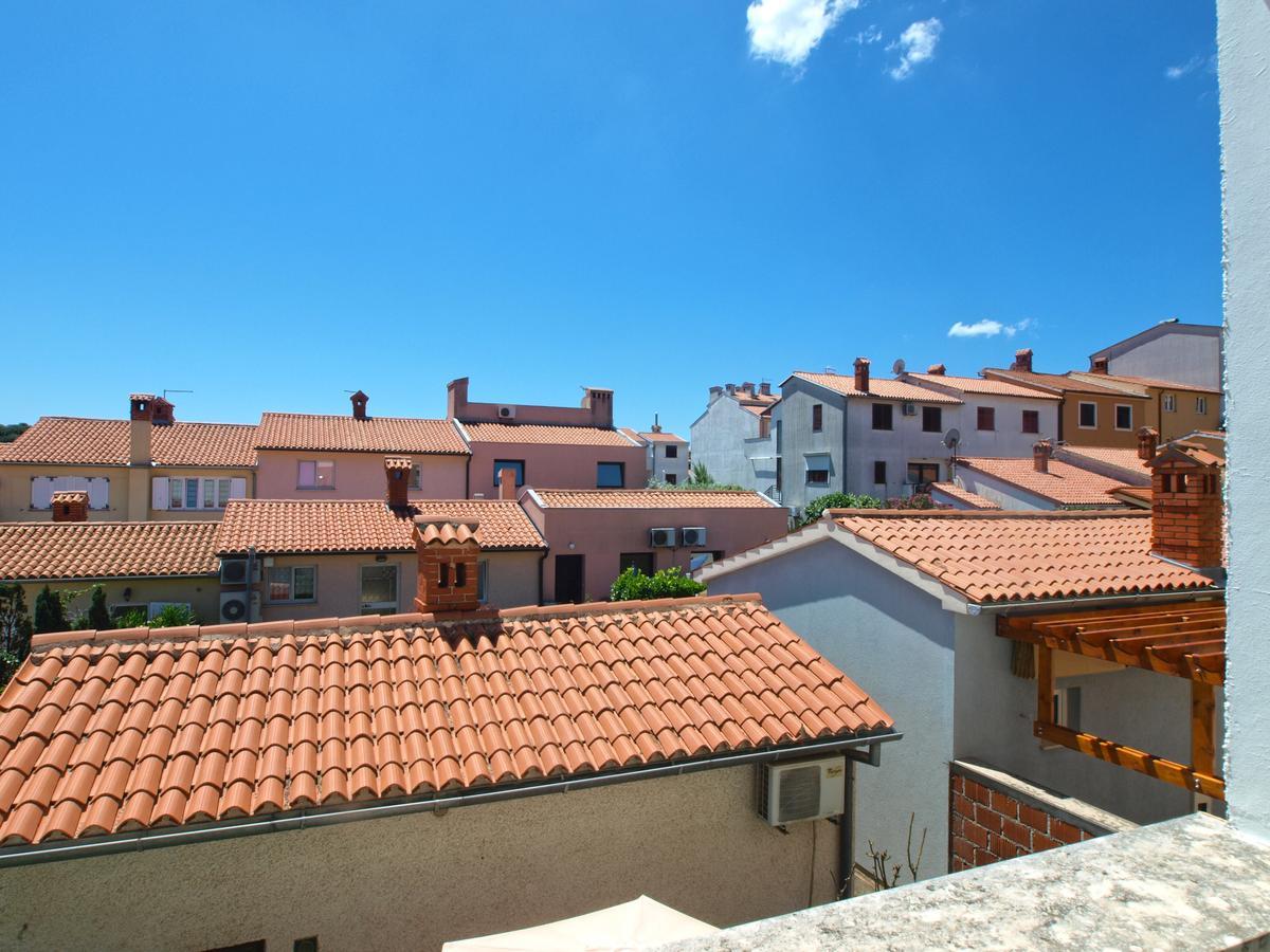 Apartments Mladen 1588 Пула Екстериор снимка