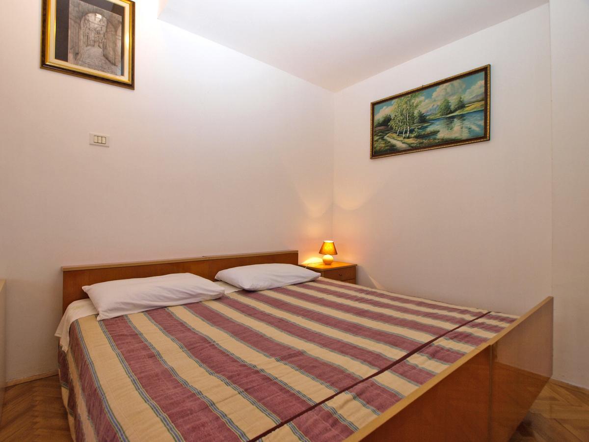 Apartments Mladen 1588 Пула Екстериор снимка